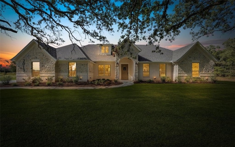 2013 Forest Bridge Drive, Azle, TX 76020, 4 Bedrooms Bedrooms, ,2 BathroomsBathrooms,Residential,For Sale,2013 Forest Bridge Drive,0,21092964