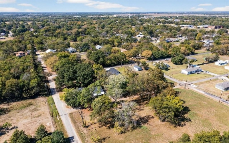 1111 SE First Street, Cooper, TX 75432, 3 Habitaciones Habitaciones , ,2 BañosBaños,Residential,En Venta,1111 SE First Street,0,21093106