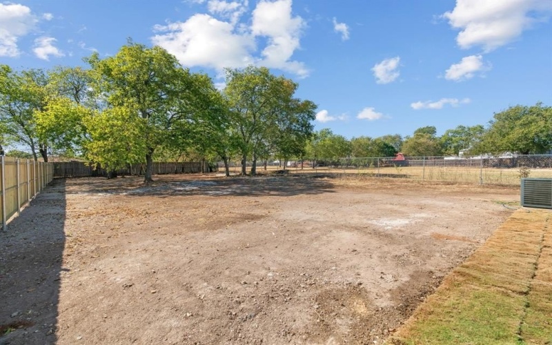 8811 Silver Creek Road, White Settlement, TX 76108, 4 Bedrooms Bedrooms, ,2 BathroomsBathrooms,Residential,For Sale,8811 Silver Creek Road,0,21093126