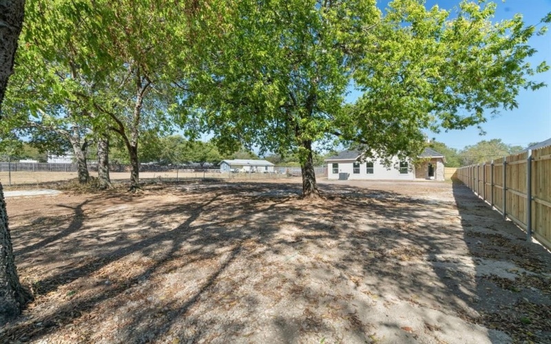 8811 Silver Creek Road, White Settlement, TX 76108, 4 Bedrooms Bedrooms, ,2 BathroomsBathrooms,Residential,For Sale,8811 Silver Creek Road,0,21093126