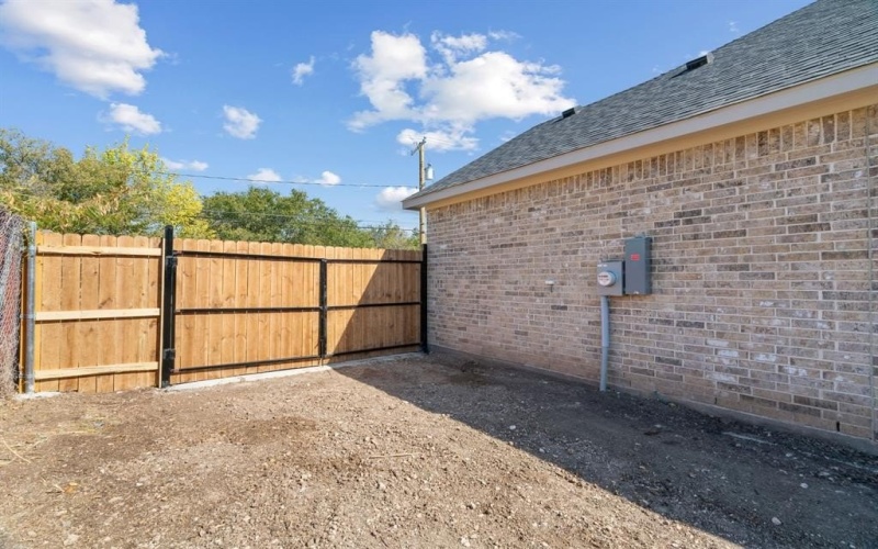 8811 Silver Creek Road, White Settlement, TX 76108, 4 Bedrooms Bedrooms, ,2 BathroomsBathrooms,Residential,For Sale,8811 Silver Creek Road,0,21093126