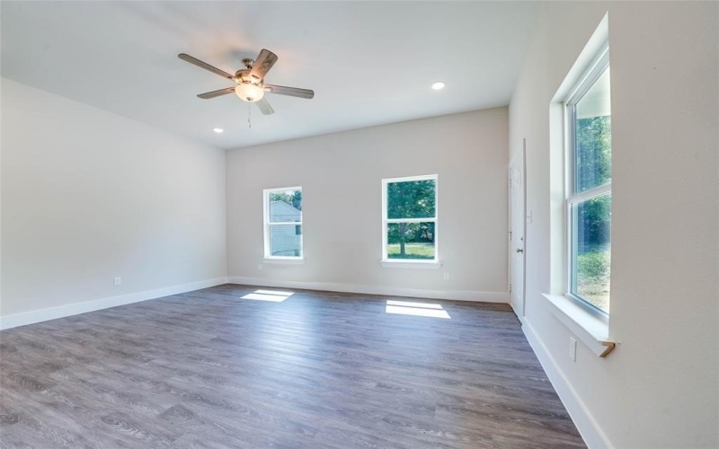 1044 W Ford Street, Denison, TX 75020, 3 Habitaciones Habitaciones , ,2 BañosBaños,Residential,En Venta,1044 W Ford Street,0,21093218