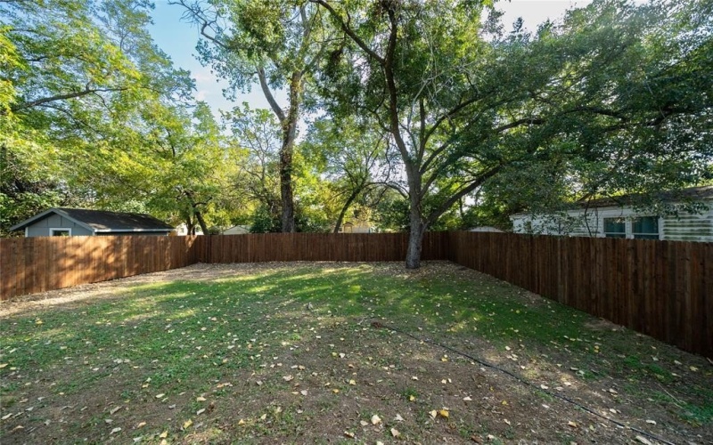 1044 W Ford Street, Denison, TX 75020, 3 Habitaciones Habitaciones , ,2 BañosBaños,Residential,En Venta,1044 W Ford Street,0,21093218
