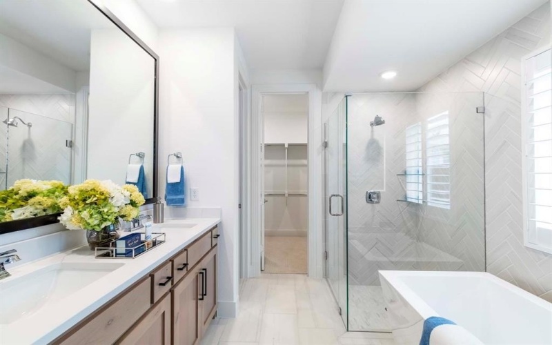 1013 Karis Boulevard, Crowley, TX 76036, 3 Bedrooms Bedrooms, ,2 BathroomsBathrooms,Residential,For Sale,1013 Karis Boulevard,0,21093254