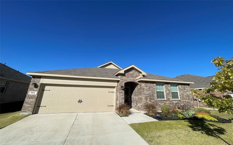 304 Texas Trail, Justin, TX 76247, 4 Bedrooms Bedrooms, ,2 BathroomsBathrooms,Residential,For Sale,304 Texas Trail,0,21093279