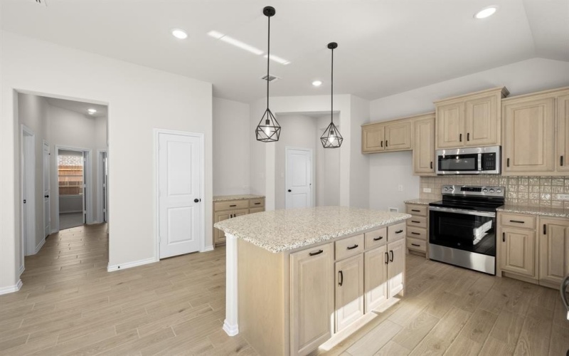 517 Waterford Park Boulevard, Weatherford, TX 76087, 3 Bedrooms Bedrooms, ,2 BathroomsBathrooms,Residential,For Sale,517 Waterford Park Boulevard,0,21093342