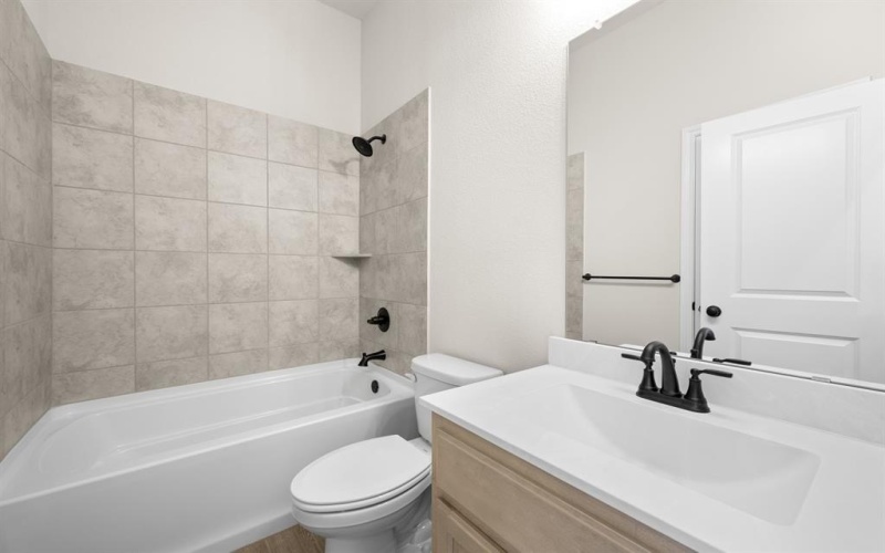 517 Waterford Park Boulevard, Weatherford, TX 76087, 3 Bedrooms Bedrooms, ,2 BathroomsBathrooms,Residential,For Sale,517 Waterford Park Boulevard,0,21093342