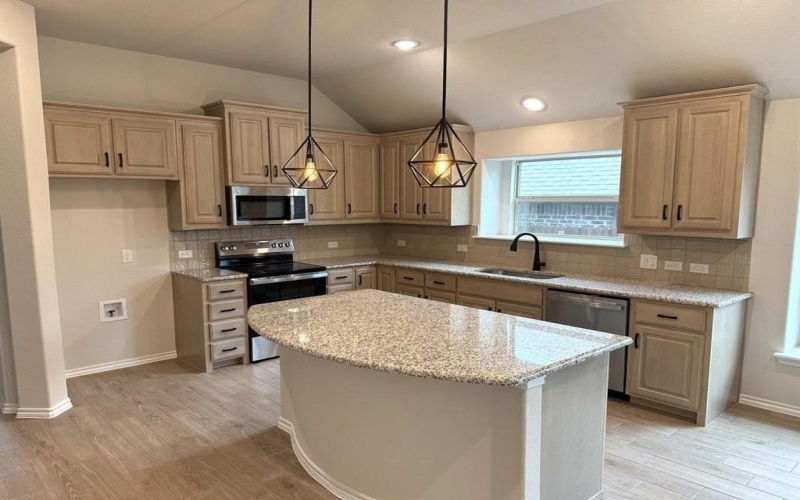 517 Waterford Park Boulevard, Weatherford, TX 76087, 3 Bedrooms Bedrooms, ,2 BathroomsBathrooms,Residential,For Sale,517 Waterford Park Boulevard,0,21093342