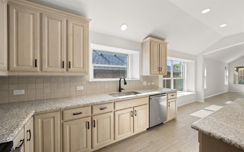 517 Waterford Park Boulevard, Weatherford, TX 76087, 3 Bedrooms Bedrooms, ,2 BathroomsBathrooms,Residential,For Sale,517 Waterford Park Boulevard,0,21093342