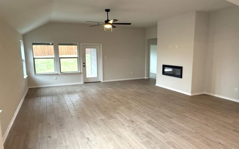 517 Waterford Park Boulevard, Weatherford, TX 76087, 3 Bedrooms Bedrooms, ,2 BathroomsBathrooms,Residential,For Sale,517 Waterford Park Boulevard,0,21093342