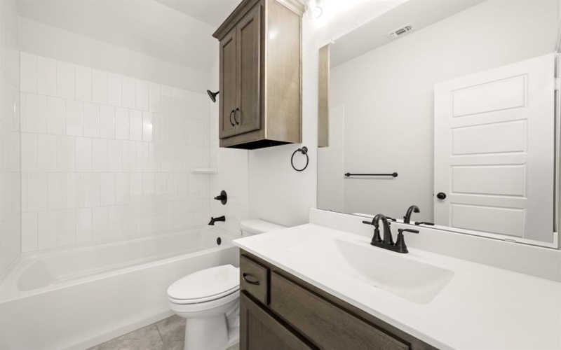 516 Waterford Park Boulevard, Weatherford, TX 76087, 4 Bedrooms Bedrooms, ,3 BathroomsBathrooms,Residential,For Sale,516 Waterford Park Boulevard,0,21093434