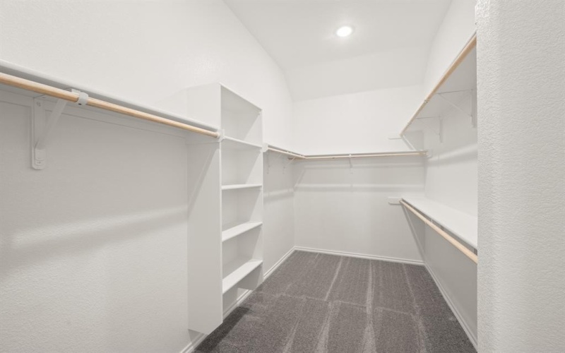 520 Waterford Park Boulevard, Weatherford, TX 76087, 5 Bedrooms Bedrooms, ,3 BathroomsBathrooms,Residential,For Sale,520 Waterford Park Boulevard,0,21093440