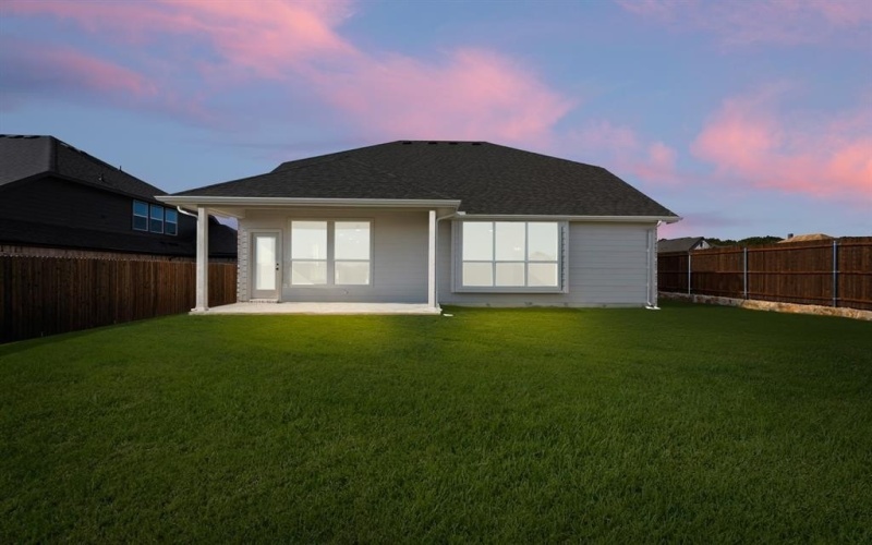 520 Waterford Park Boulevard, Weatherford, TX 76087, 5 Bedrooms Bedrooms, ,3 BathroomsBathrooms,Residential,For Sale,520 Waterford Park Boulevard,0,21093440