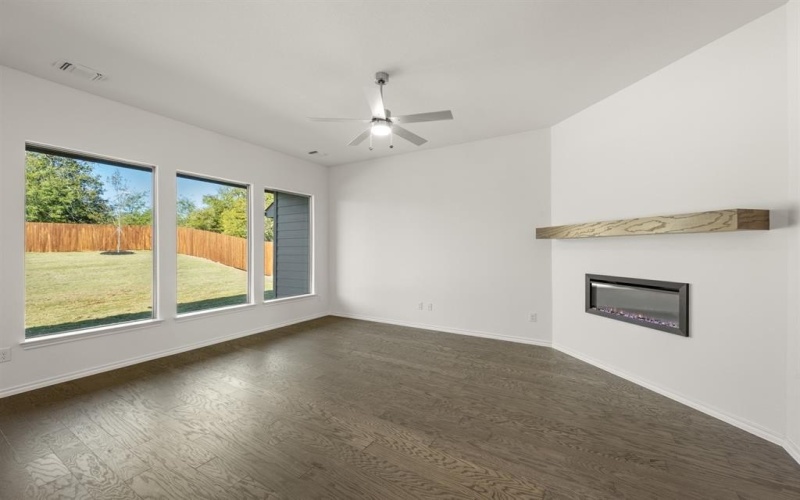 521 Waterford Park Boulevard, Weatherford, TX 76087, 3 Habitaciones Habitaciones , ,2 BañosBaños,Residential,En Venta,521 Waterford Park Boulevard,0,21093461