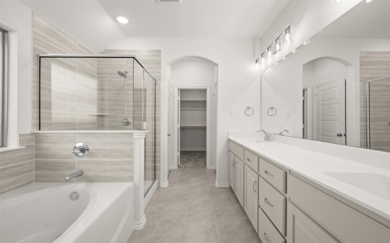 521 Waterford Park Boulevard, Weatherford, TX 76087, 3 Habitaciones Habitaciones , ,2 BañosBaños,Residential,En Venta,521 Waterford Park Boulevard,0,21093461