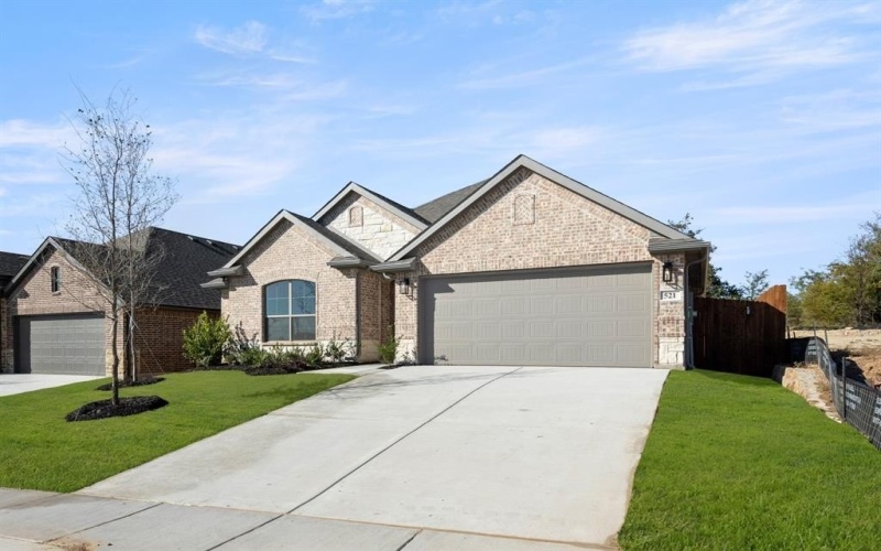 521 Waterford Park Boulevard, Weatherford, TX 76087, 3 Habitaciones Habitaciones , ,2 BañosBaños,Residential,En Venta,521 Waterford Park Boulevard,0,21093461