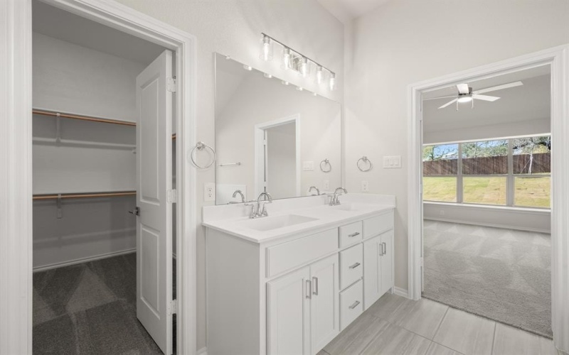 513 Waterford Park Boulevard, Weatherford, TX 76087, 4 Bedrooms Bedrooms, ,2 BathroomsBathrooms,Residential,For Sale,513 Waterford Park Boulevard,0,21093488