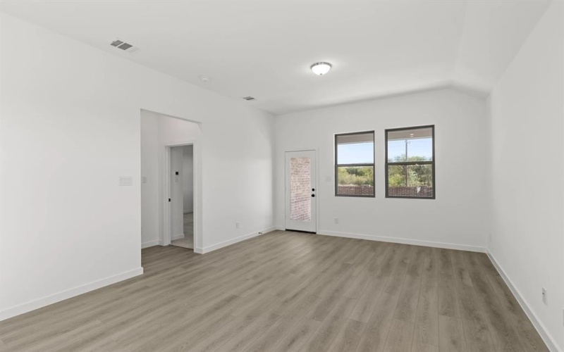 1017 Handel Road, Forney, TX 75126, 3 Bedrooms Bedrooms, ,2 BathroomsBathrooms,Residential,For Sale,1017 Handel Road,0,21093493