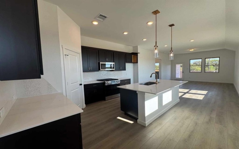 1017 Handel Road, Forney, TX 75126, 3 Habitaciones Habitaciones , ,2 BañosBaños,Residential,En Venta,1017 Handel Road,0,21093493