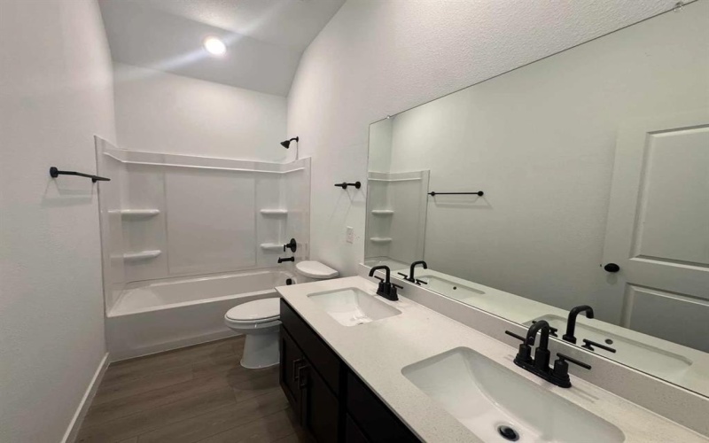 1017 Handel Road, Forney, TX 75126, 3 Habitaciones Habitaciones , ,2 BañosBaños,Residential,En Venta,1017 Handel Road,0,21093493