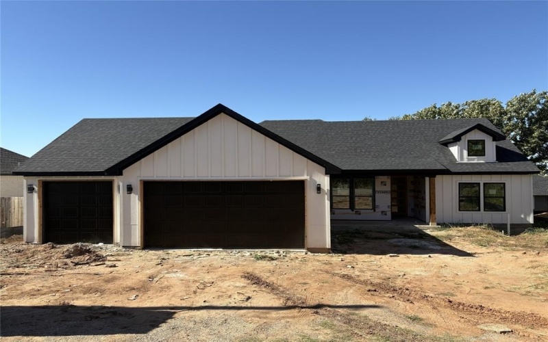 5812 Belaire Circle, Granbury, TX 76048, 3 Bedrooms Bedrooms, ,2 BathroomsBathrooms,Residential,For Sale,5812 Belaire Circle,0,21093780
