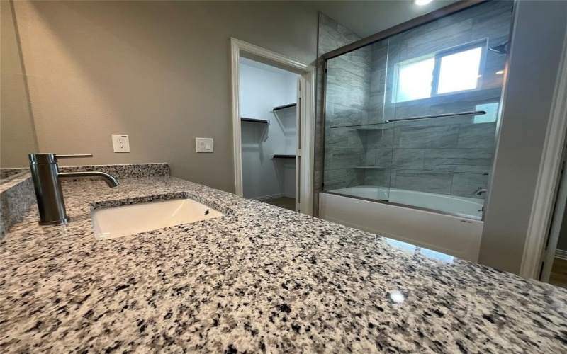 3915 Caddo Street, Greenville, TX 75401, 4 Bedrooms Bedrooms, ,3 BathroomsBathrooms,Residential,For Sale,3915 Caddo Street,0,21093965