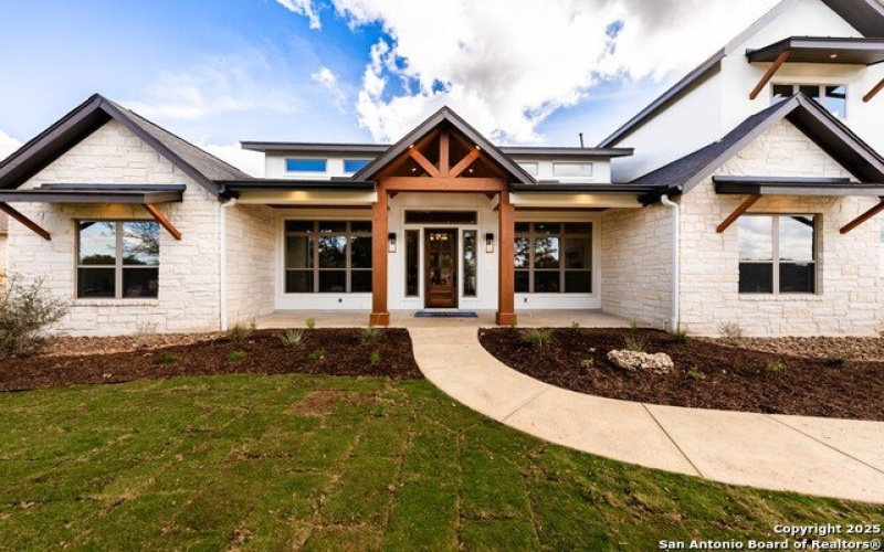 24351 Tres Arroyos, San Antonio, TX 78255, 4 Bedrooms Bedrooms, ,3 BathroomsBathrooms,Residential,For Sale,24351 Tres Arroyos,0,1917537