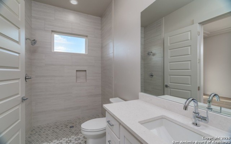 24403 Tres Arroyos, San Antonio, TX 78255, 3 Bedrooms Bedrooms, ,5 BathroomsBathrooms,Residential,For Sale,24403 Tres Arroyos,0,1917538