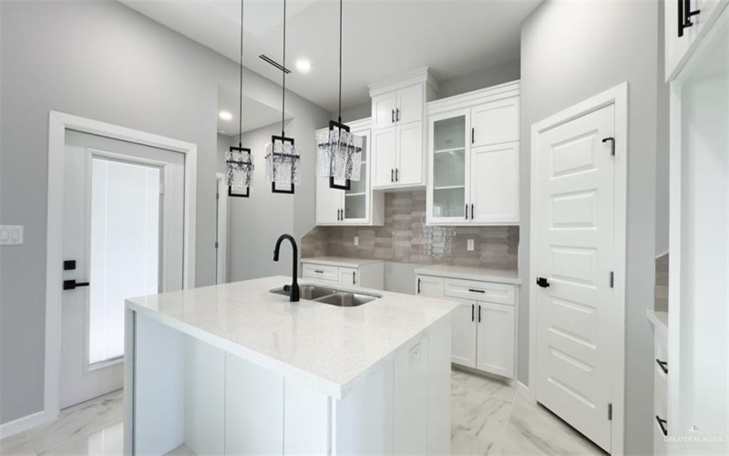 903 Magnolia, Mission, TX 78574, 3 Habitaciones Habitaciones , ,2 BañosBaños,Residential,En Venta,903 Magnolia,462200