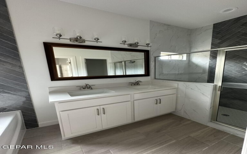 135 Bonnie Trail, Sunland Park, NM 88063, 4 Habitaciones Habitaciones , ,2 BañosBaños,Residential,En Venta,135 Bonnie Trail,0,932513