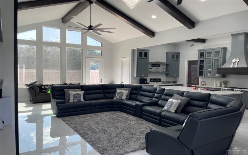 3308 E Kennedy Avenue, Alton, TX 78573, 4 Bedrooms Bedrooms, ,3 BathroomsBathrooms,Residential,For Sale,3308 E Kennedy Avenue,0,483887