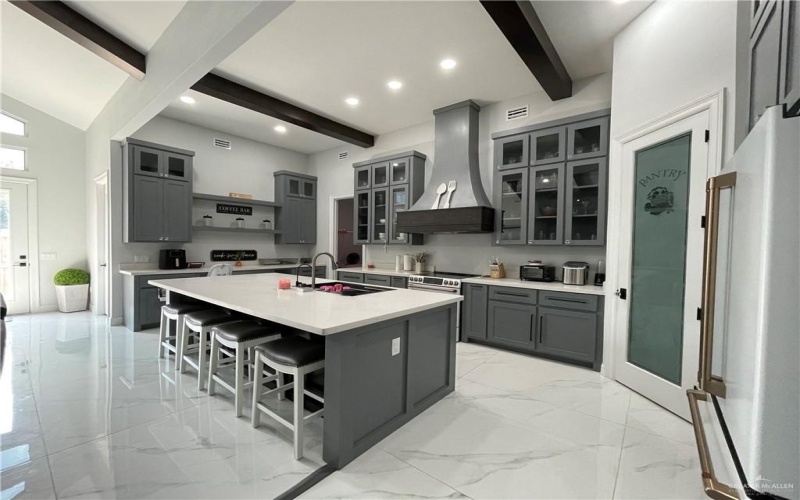 3308 E Kennedy Avenue, Alton, TX 78573, 4 Bedrooms Bedrooms, ,3 BathroomsBathrooms,Residential,For Sale,3308 E Kennedy Avenue,0,483887