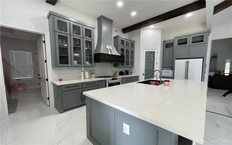 3308 E Kennedy Avenue, Alton, TX 78573, 4 Bedrooms Bedrooms, ,3 BathroomsBathrooms,Residential,For Sale,3308 E Kennedy Avenue,0,483887