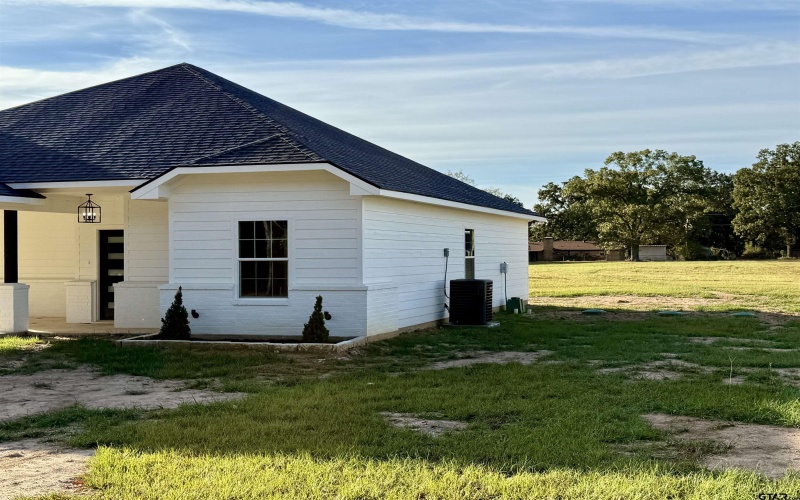 127 CR 1725, Mt Pleasant, TX 75455, 3 Bedrooms Bedrooms, ,2 BathroomsBathrooms,Residential,For Sale,127 CR 1725,0,25015651
