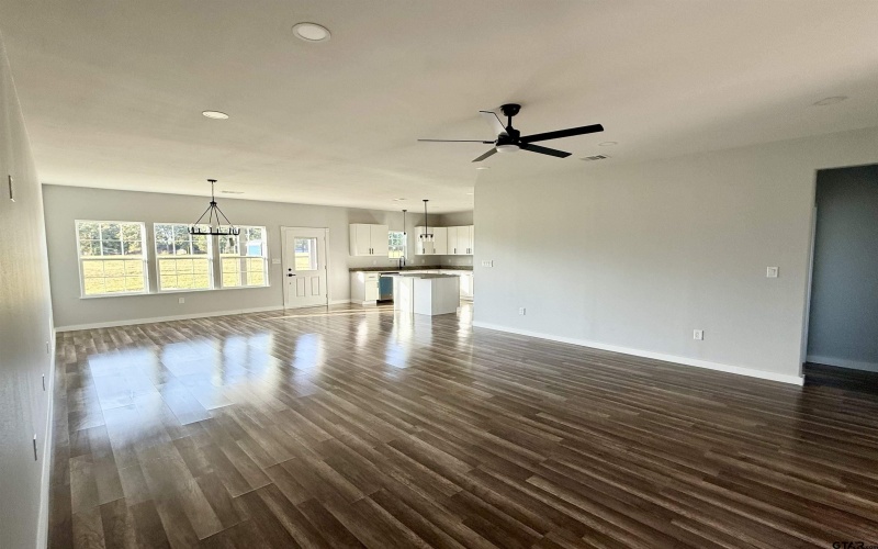 127 CR 1725, Mt Pleasant, TX 75455, 3 Bedrooms Bedrooms, ,2 BathroomsBathrooms,Residential,For Sale,127 CR 1725,0,25015651