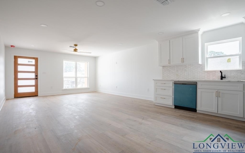 103a Cherie, Longview, TX 75604, 3 Bedrooms Bedrooms, ,2 BathroomsBathrooms,Residential,For Sale,103a Cherie,0,20257253
