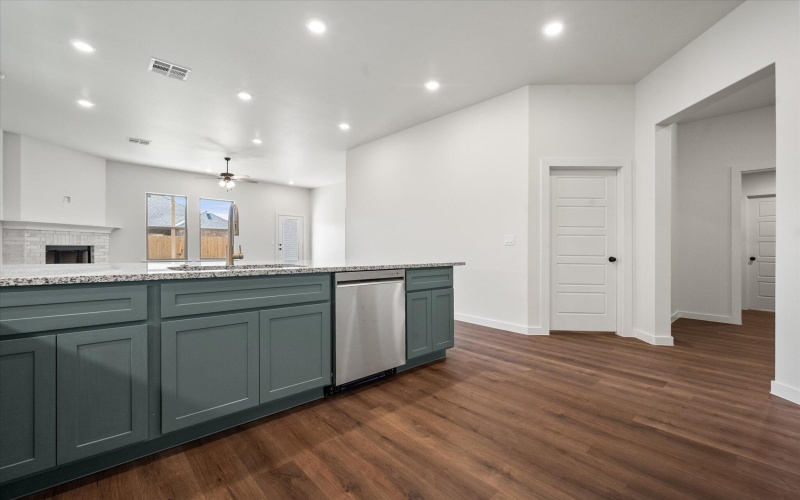 7007 16th Street, Lubbock, TX 79416, 3 Habitaciones Habitaciones , ,2 BañosBaños,Residential,En Venta,7007 16th Street,0,202562184