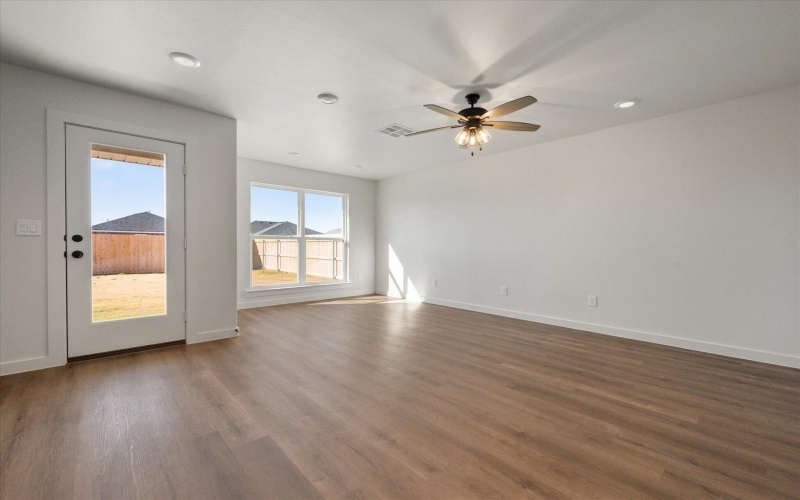 1609 N Clinton Avenue, Lubbock, TX 79416, 3 Habitaciones Habitaciones , ,2 BañosBaños,Residential,En Venta,1609 N Clinton Avenue,0,202562217