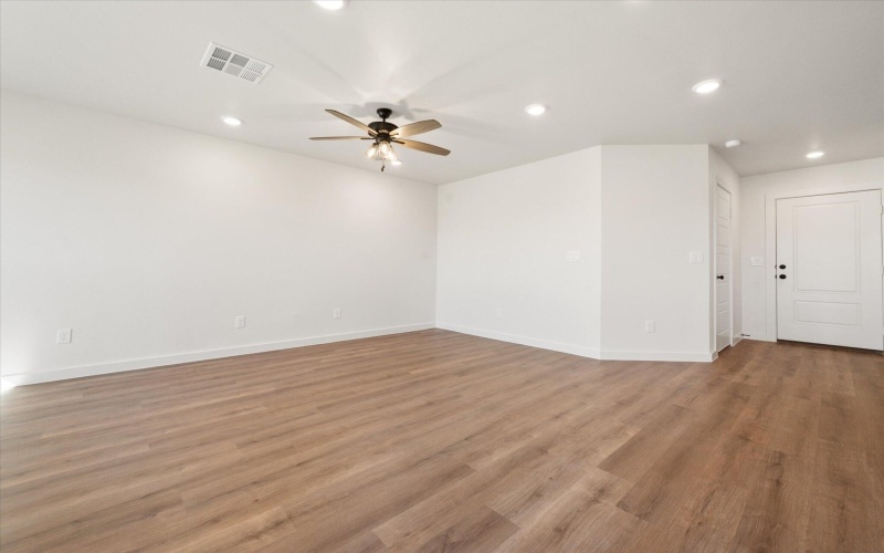 1609 N Clinton Avenue, Lubbock, TX 79416, 3 Habitaciones Habitaciones , ,2 BañosBaños,Residential,En Venta,1609 N Clinton Avenue,0,202562217