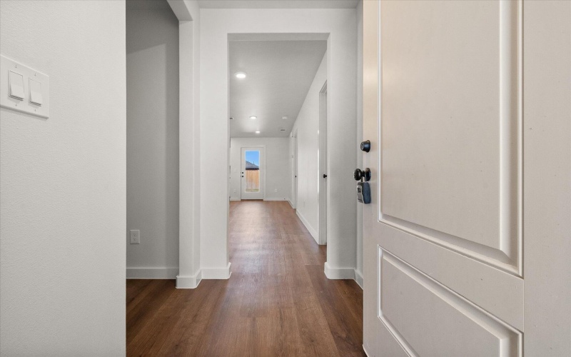 1612 N Clinton Avenue, Lubbock, TX 79416, 2 Bedrooms Bedrooms, ,2 BathroomsBathrooms,Residential,For Sale,1612 N Clinton Avenue,0,202562219