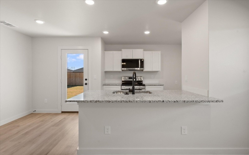 1611 N Clinton Avenue, Lubbock, TX 79416, 2 Habitaciones Habitaciones , ,2 BañosBaños,Residential,En Venta,1611 N Clinton Avenue,0,202562221