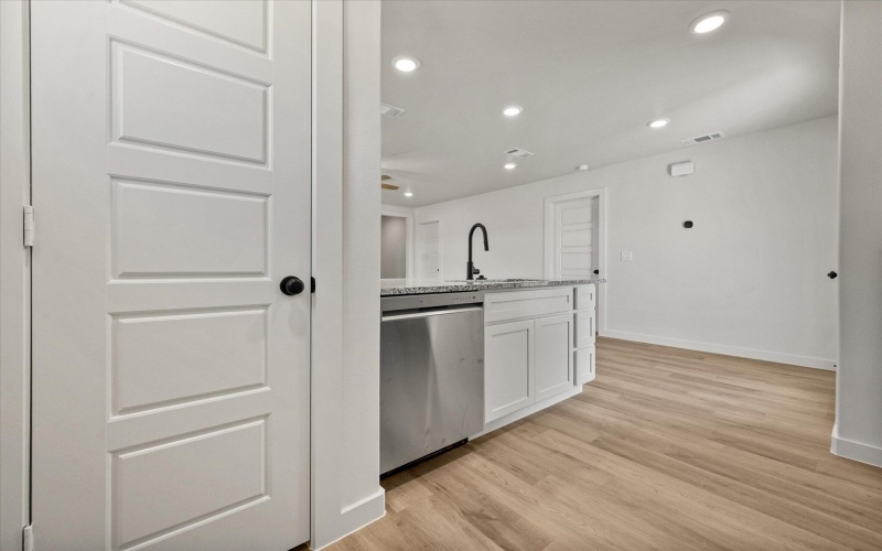 1611 N Clinton Avenue, Lubbock, TX 79416, 2 Habitaciones Habitaciones , ,2 BañosBaños,Residential,En Venta,1611 N Clinton Avenue,0,202562221