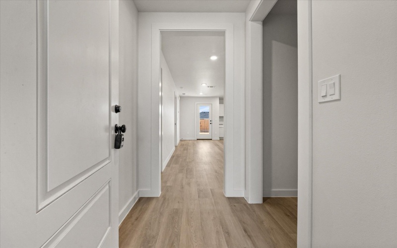 1611 N Clinton Avenue, Lubbock, TX 79416, 2 Habitaciones Habitaciones , ,2 BañosBaños,Residential,En Venta,1611 N Clinton Avenue,0,202562221