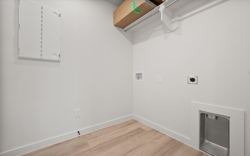 1611 N Clinton Avenue, Lubbock, TX 79416, 2 Habitaciones Habitaciones , ,2 BañosBaños,Residential,En Venta,1611 N Clinton Avenue,0,202562221