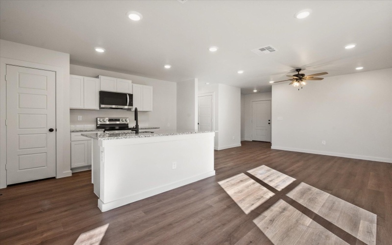 1607 N Clinton Avenue, Lubbock, TX 79416, 3 Bedrooms Bedrooms, ,2 BathroomsBathrooms,Residential,For Sale,1607 N Clinton Avenue,0,202562222