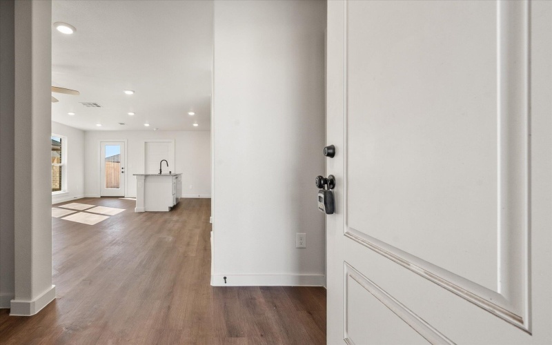 1607 N Clinton Avenue, Lubbock, TX 79416, 3 Bedrooms Bedrooms, ,2 BathroomsBathrooms,Residential,For Sale,1607 N Clinton Avenue,0,202562222