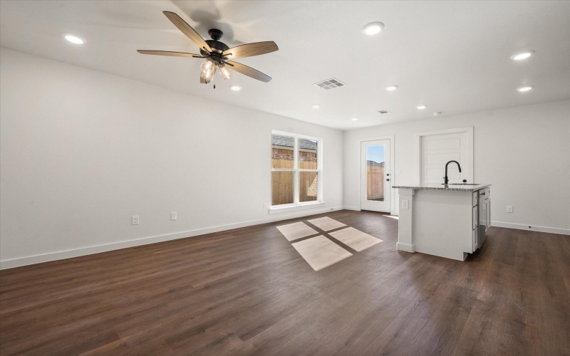 1607 N Clinton Avenue, Lubbock, TX 79416, 3 Bedrooms Bedrooms, ,2 BathroomsBathrooms,Residential,For Sale,1607 N Clinton Avenue,0,202562222