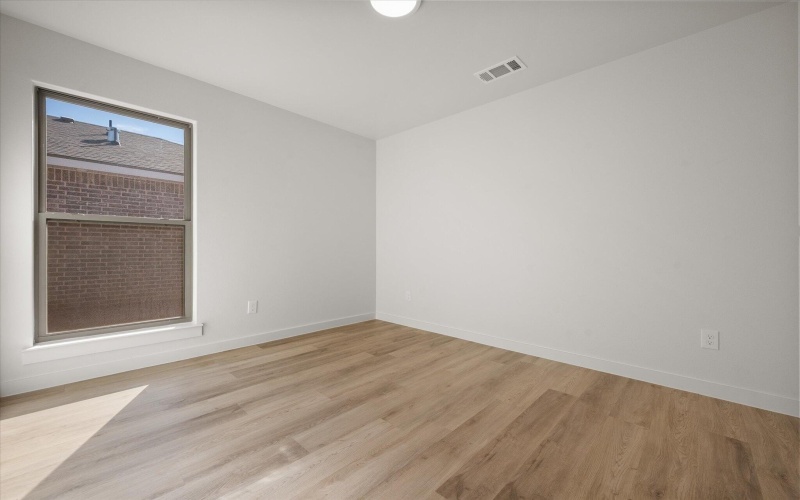 1605 N Clinton Avenue, Lubbock, TX 79416, 3 Bedrooms Bedrooms, ,2 BathroomsBathrooms,Residential,For Sale,1605 N Clinton Avenue,0,202562223