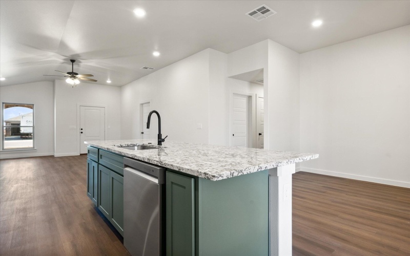 2614 Garland Avenue, Lubbock, TX 79407, 3 Habitaciones Habitaciones , ,2 BañosBaños,Residential,En Venta,2614 Garland Avenue,0,202562224