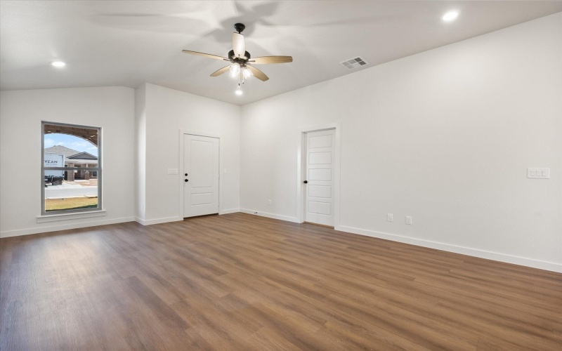 2614 Garland Avenue, Lubbock, TX 79407, 3 Habitaciones Habitaciones , ,2 BañosBaños,Residential,En Venta,2614 Garland Avenue,0,202562224